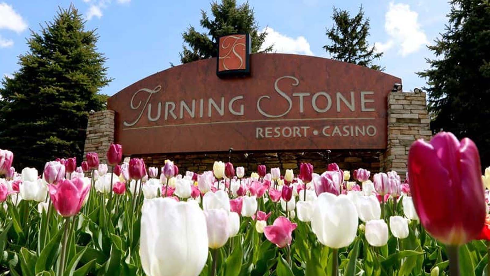 Turning Stone's Oct. 24-25 Weekend: Jordan Davis in The Event Center, Then Six $60,000 Monster Match Drawings Sunday